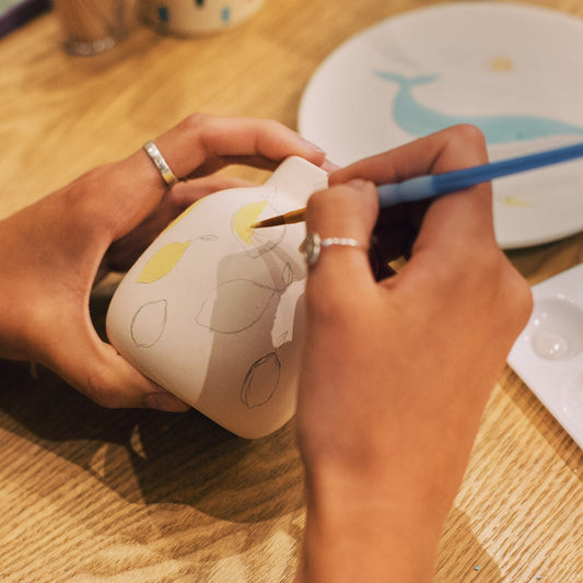 Peinture sur céramique (tarif adulte) + 1 boisson au choix